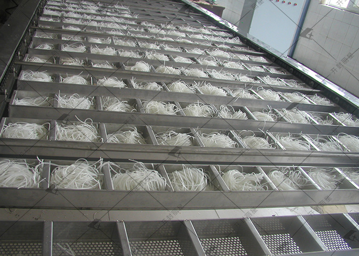 方便食品企業(yè)如何實現(xiàn)粉絲粉餅的標準化烘干？